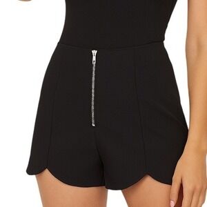 MORE TO COME Shorts Black Scalloped Hem High Waisted Zipper Size M Chic Look New